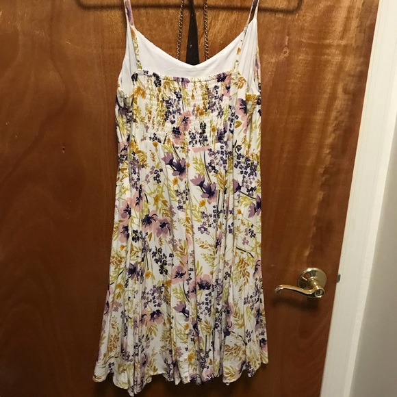 Old Navy Spring/Summer Dress - Picture 2 of 3